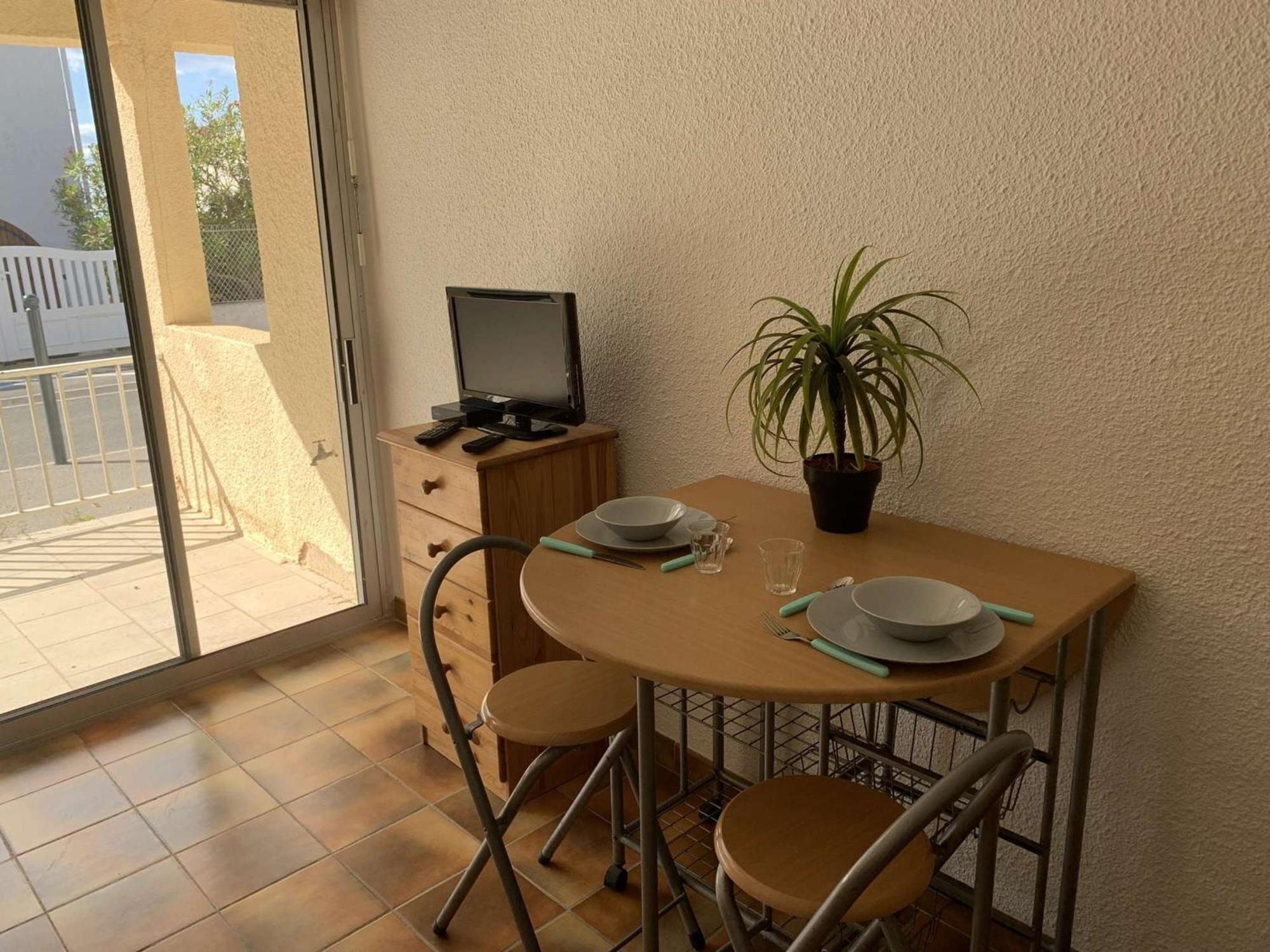 Studio En Rdc A 250M De La Plage - Saint Pierre La Mer, 2 Couchages, Animaux Acceptes - Fr-1-229D-232 Exterior photo